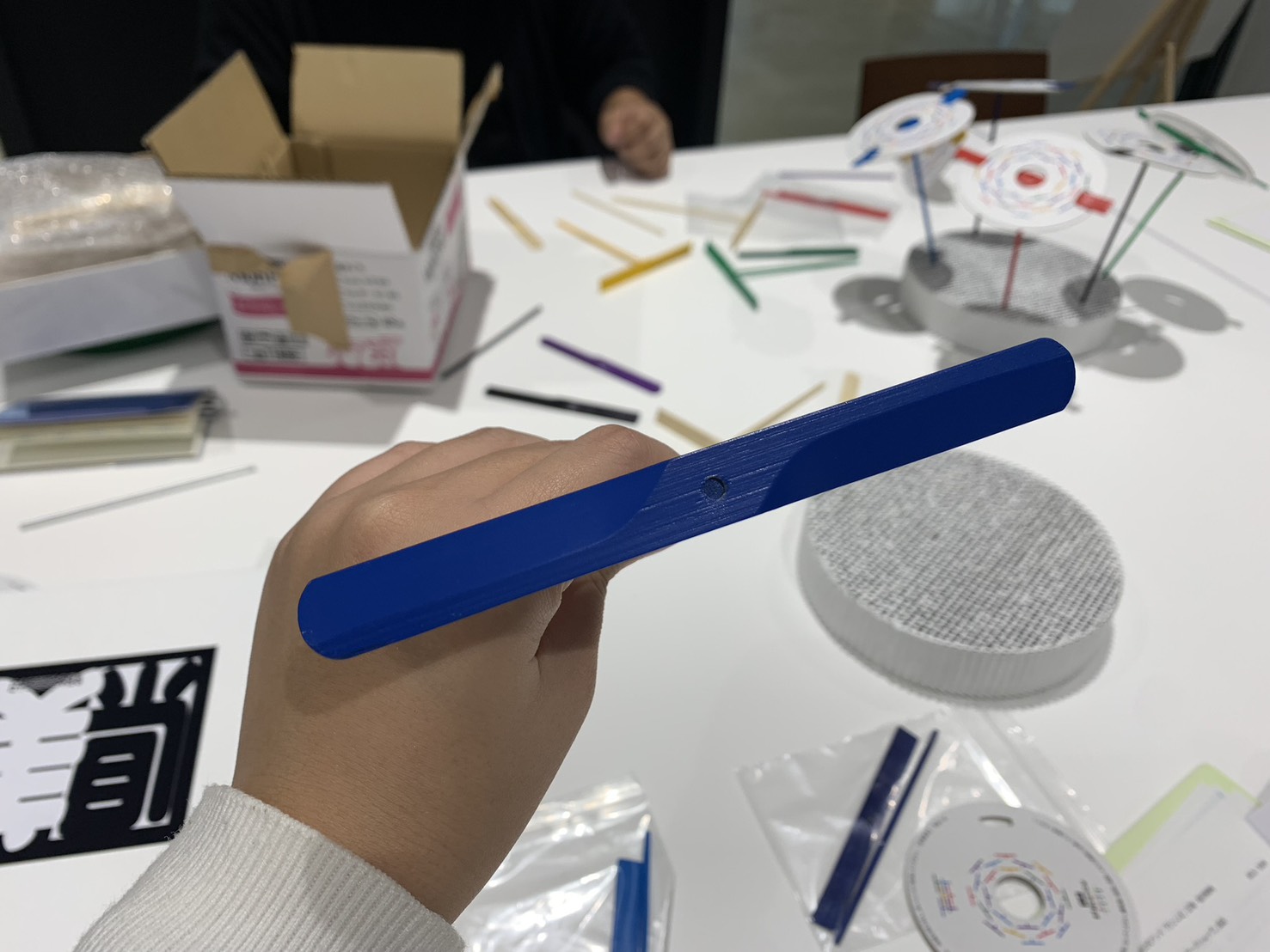 ③広報戦略・デザイン・商品開発支援